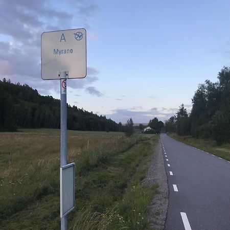 Charmigt Aeldre Hus, Laddbox 22 Kw, 5 Bil-Minuter Till Bad Stromstad Luaran gambar