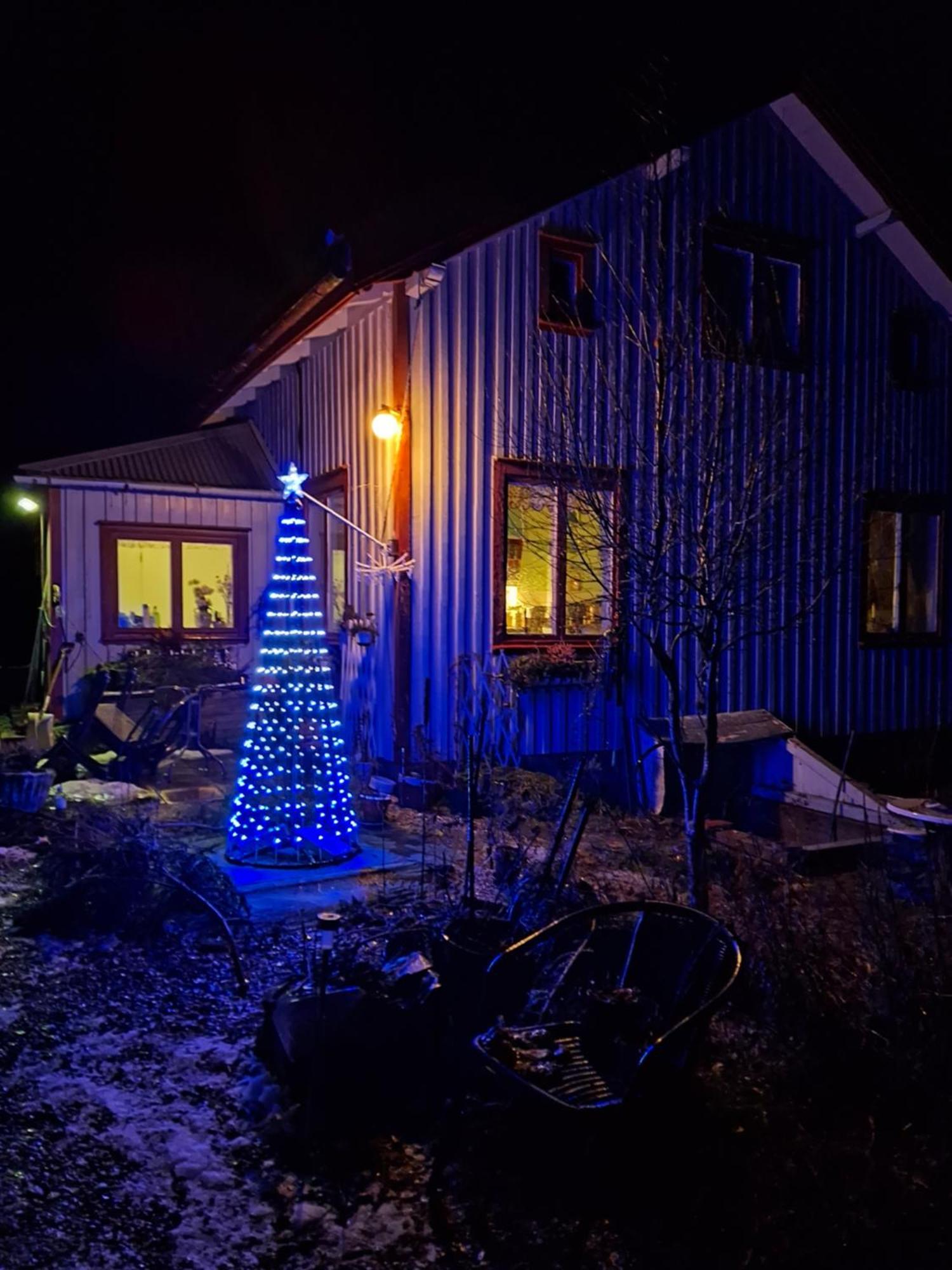 Charmigt Aeldre Hus, Laddbox 22 Kw, 5 Bil-Minuter Till Bad Stromstad Luaran gambar